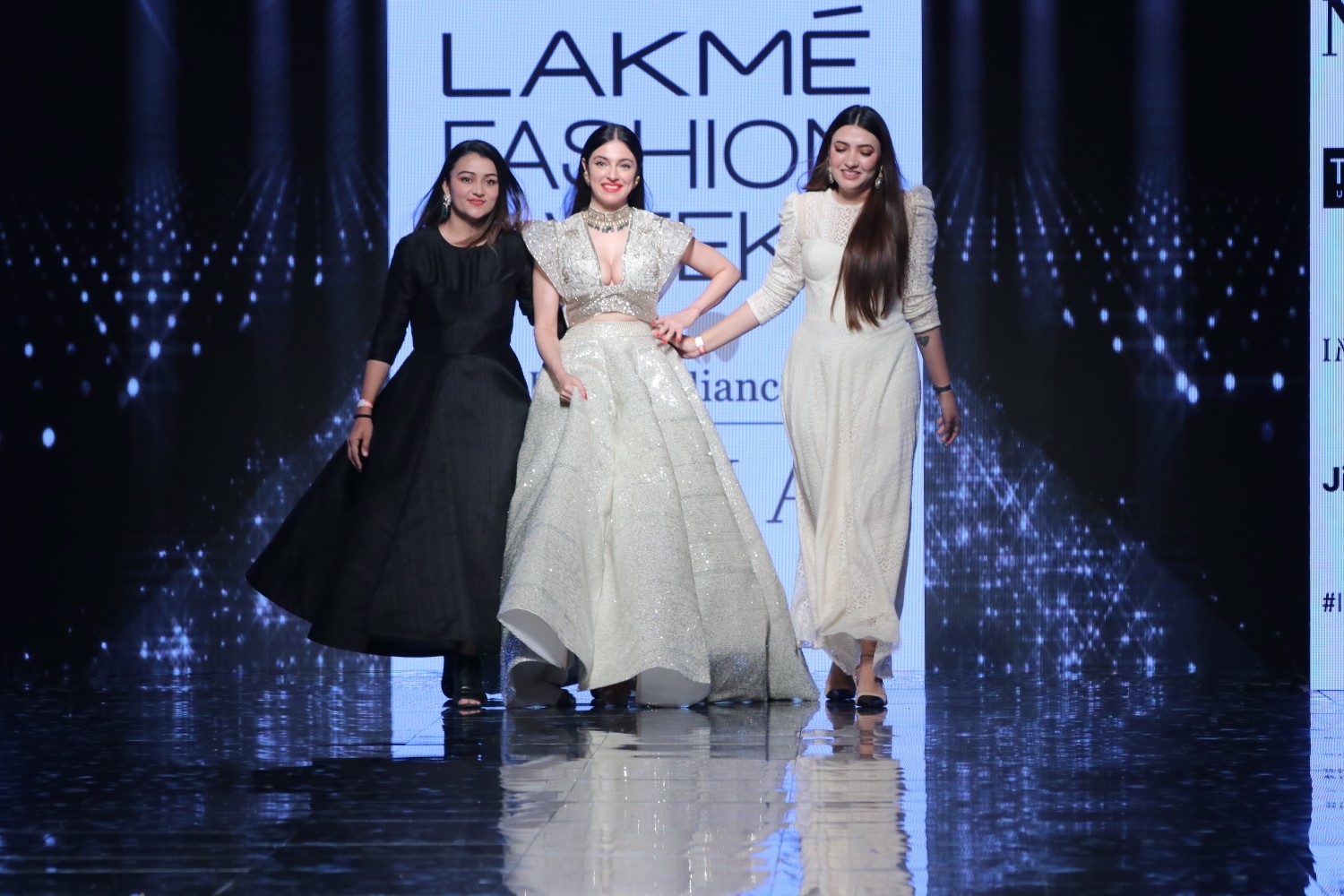 Mumbai: Actress and showstopper Divya Khosla Kumar walks the ramp for Krsna Couture at the Lakme Fashion Week Summer/Resort 2020 grand finale, in Mumbai on Feb 16, 2020. (Photo: IANS)