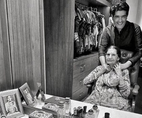 Manish Malhotra spends time with his mother in this lockdown period.