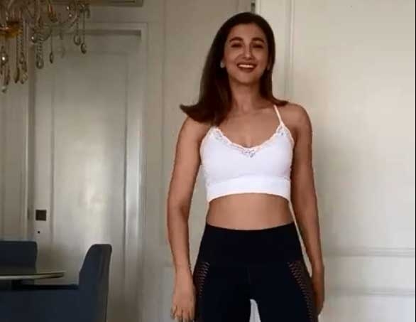 Gauhar Khan shakes a leg on Badshah's 'Genda Phool'.