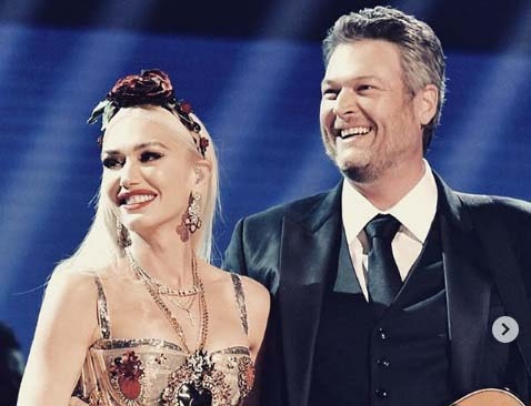 Lockdown diaries: Gwen Stefani gives Blake Shelton a haircut.