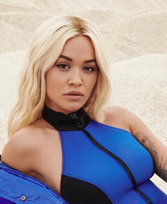 Rita Ora slammed for not following lockdown rules.