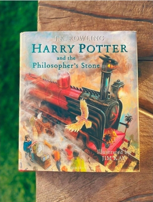 Stars to fans on World Book Day: The more you read the more you