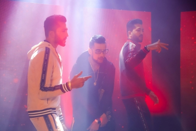 IKKA, THEMXXNLIGHT join hands for 