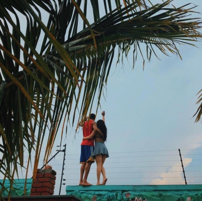 Krishna Shroff shares love-filled pictures with boyfriend