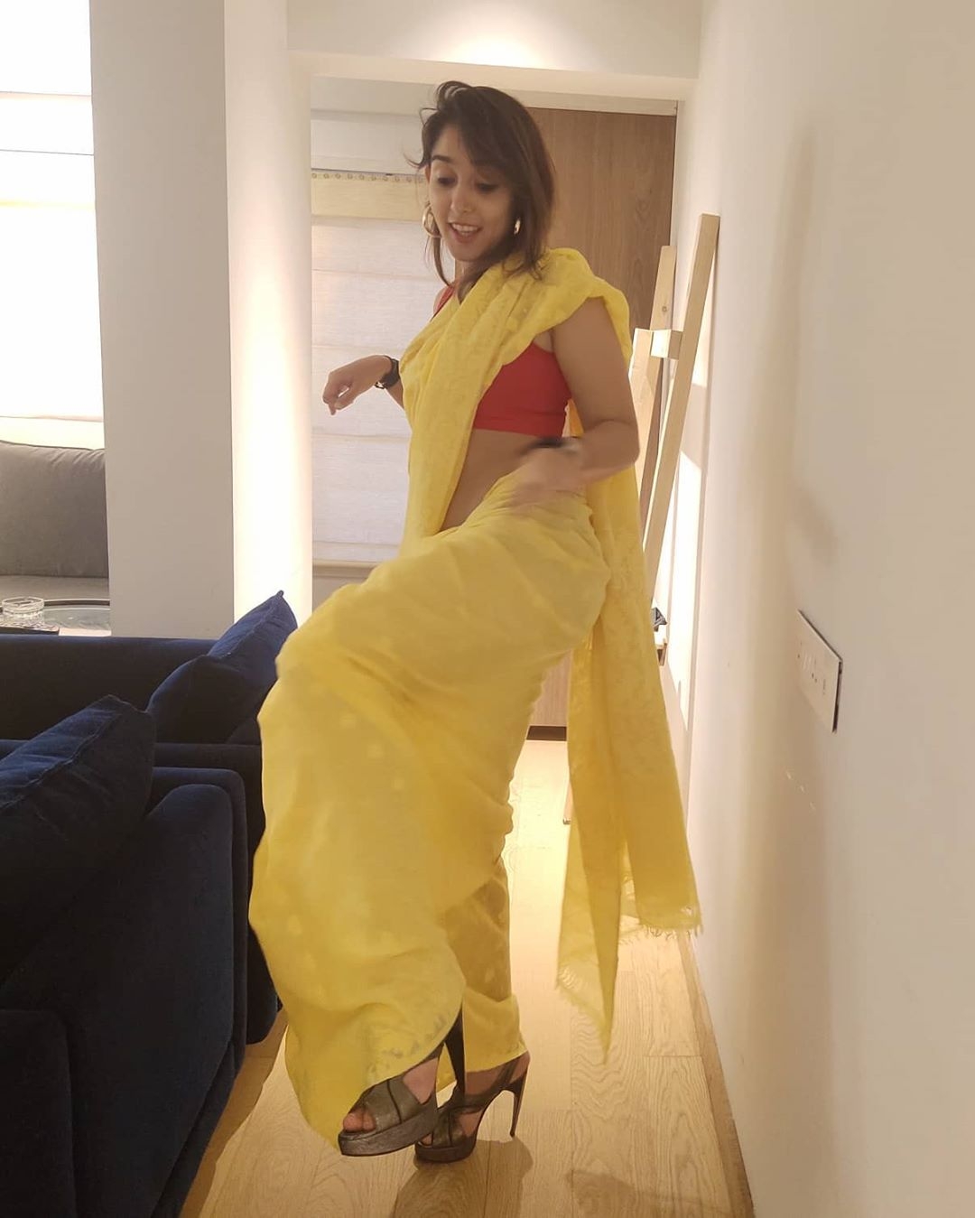 Aamir, Kiran dress up for niece Zayn's debut in 'Mrs Serial Killer' in new post.