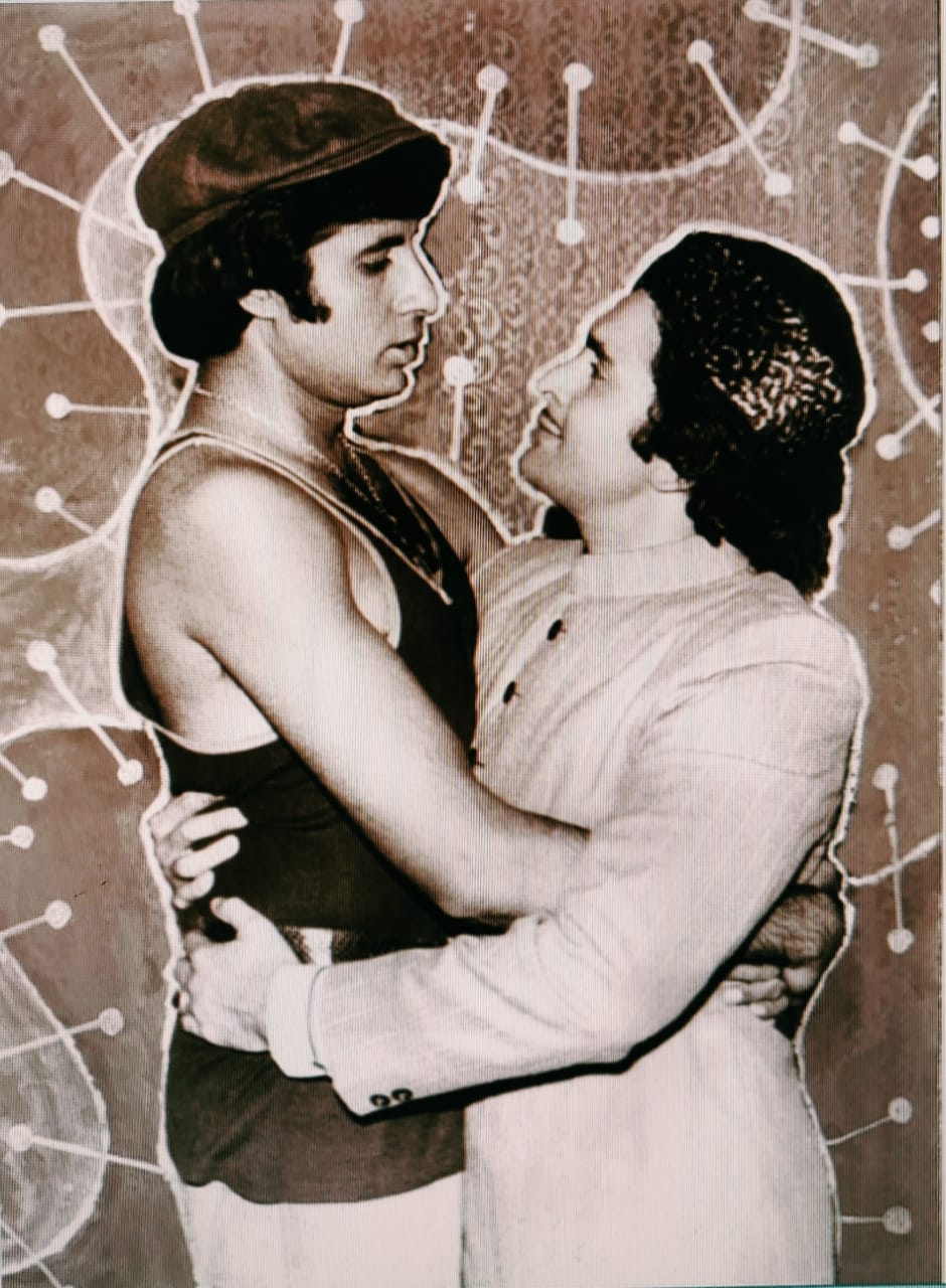 Big B on Rishi and Irrfan: Death of younger celebrity 'more tragic'.