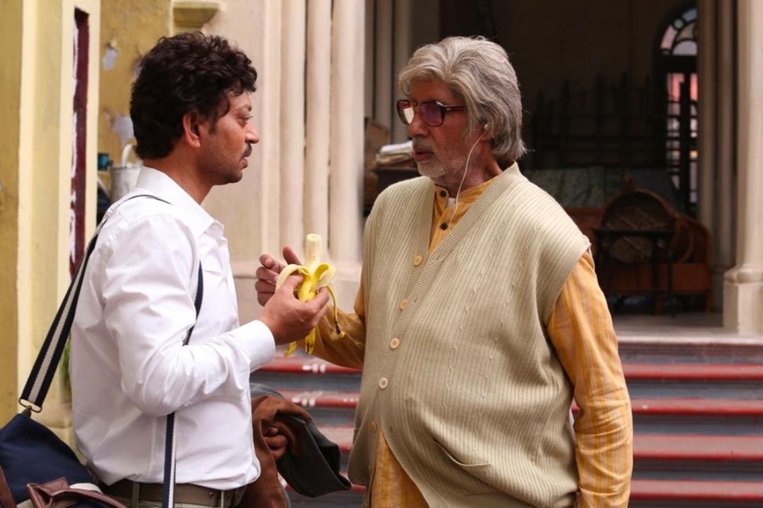 Big B remembers Sridevi, Irrfan.