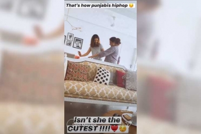 Kriti Sanon coaches mom on Punjabi 