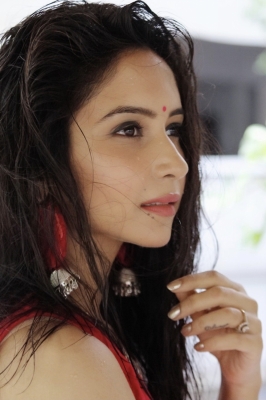 Vinny Arora: It is the age of digital medium.