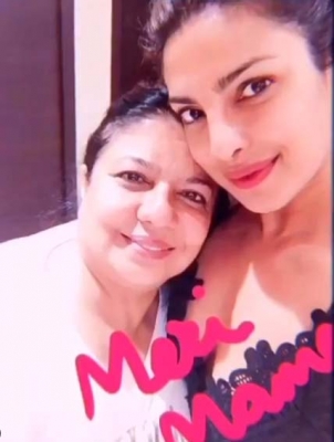 Priyanka Chopra sends virtual b