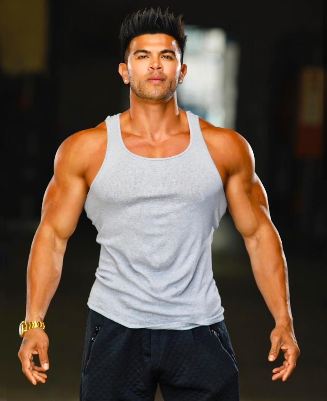 'Style' actor Sahil Khan says he was victim of a superstar's power play.
