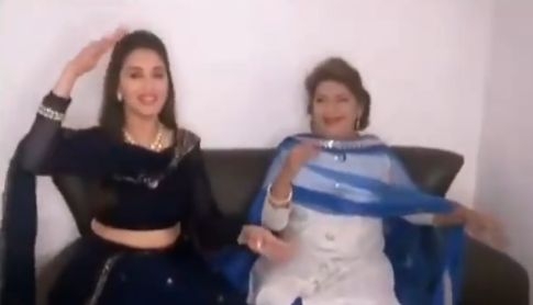 Saroj Khan had composed 'Ek do teen' steps in just 20 minutes.