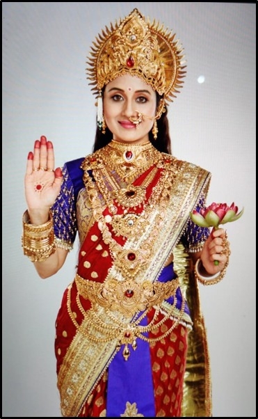 Covid-19 effect: Paridhi Sharma turns make-up artist, chef.