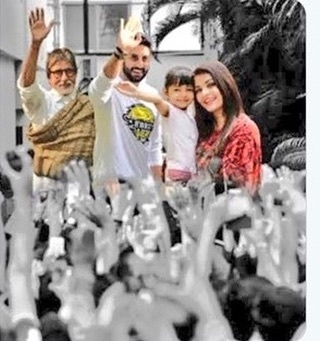 Amitabh shares family photo, says 'We hear your prayers'.