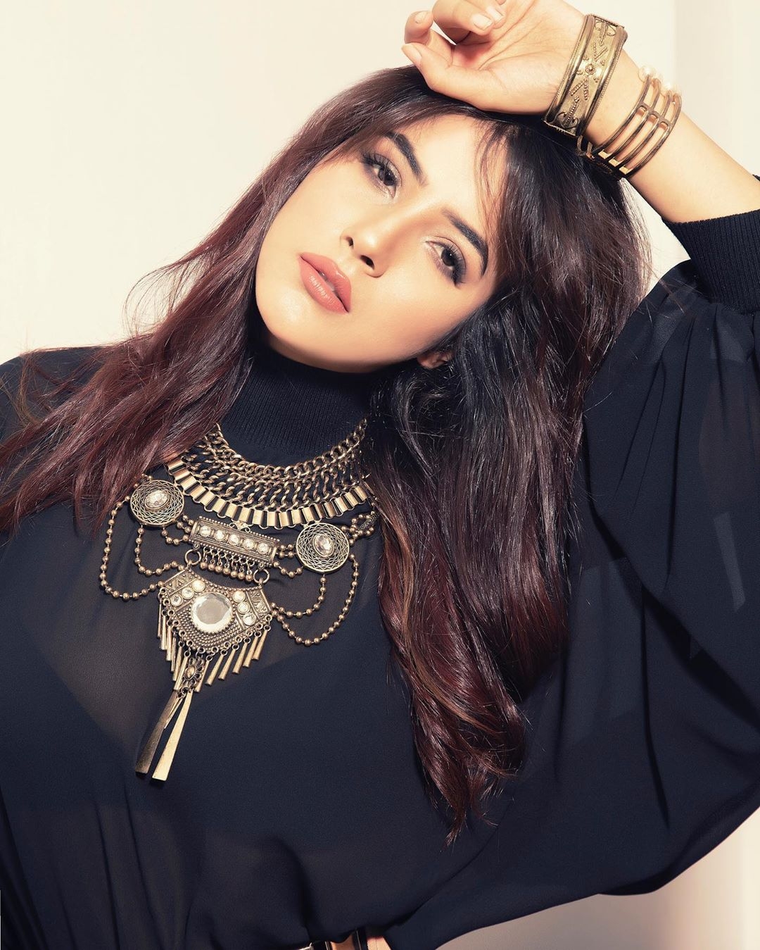 Shehnaaz Gill flaunts the 'black diva' look.