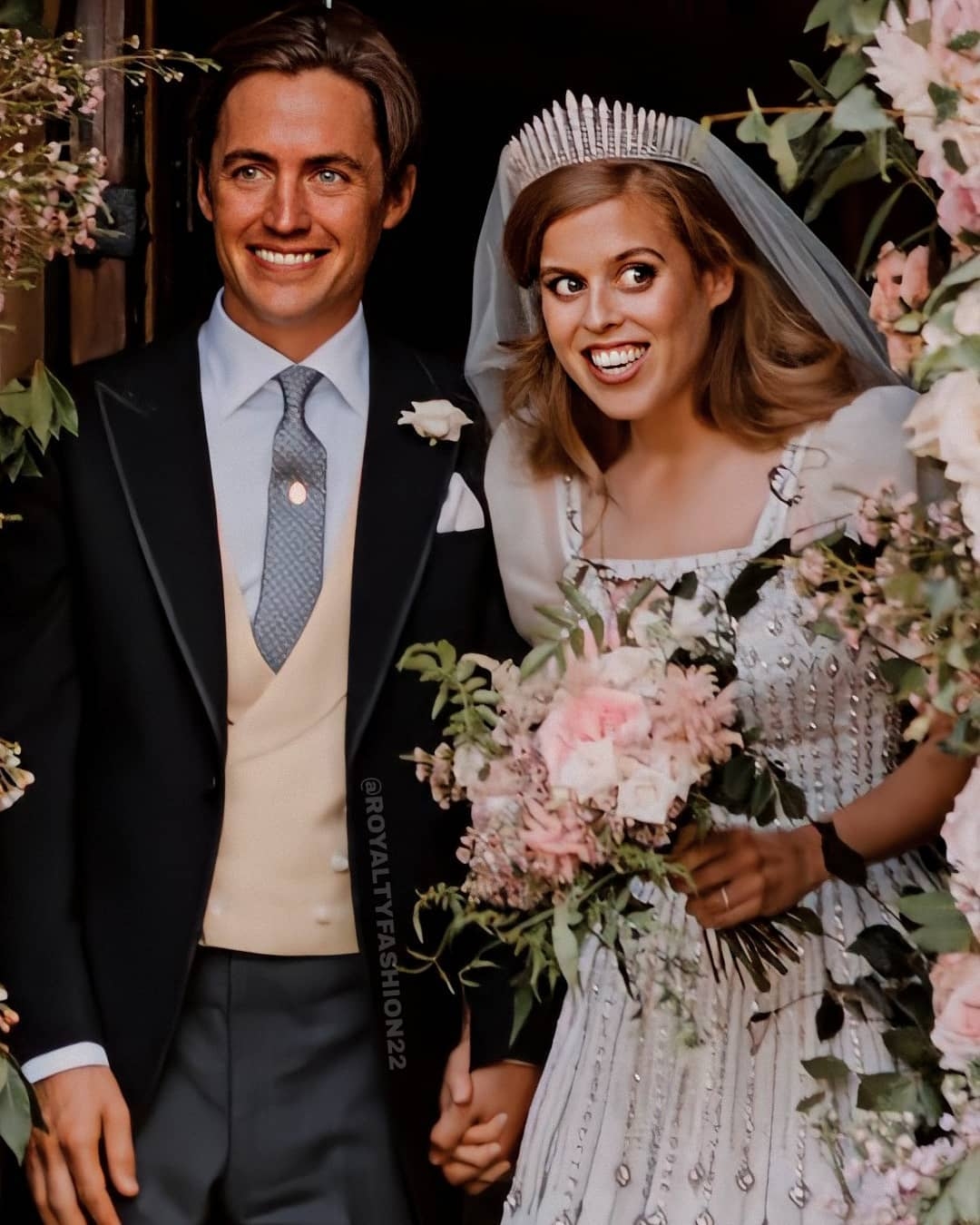 Princess Beatrice, granddaughter of Queen Elizabeth II,married Edoardo Mapelli Mozzi. (Source: Instgram/@royaltyfashion22)