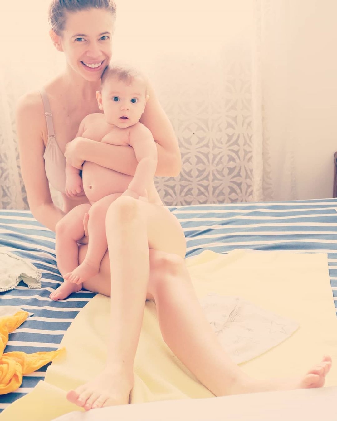 Kalki posts pic with daughter on 'six months of breastfeeding'.