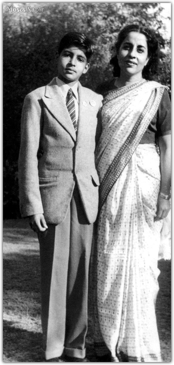 Big B gets emotional on mother's birth anniversary. (Photo Courtesy: srbachchan.tumblr.com)