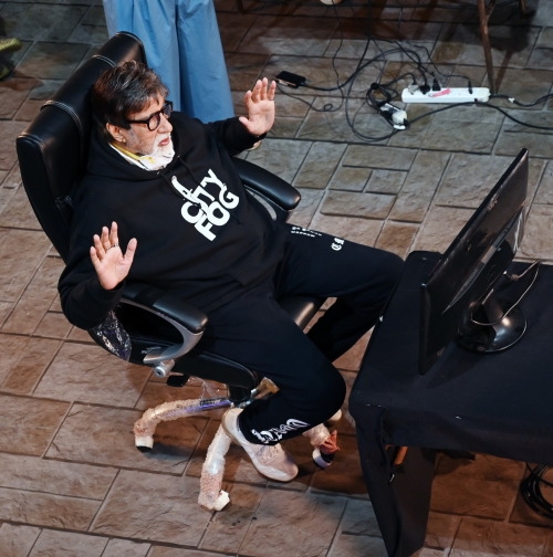 Big B shares glimpses of shooting in Covid era. (Photo Courtesy: srbachchan.tumblr.com)