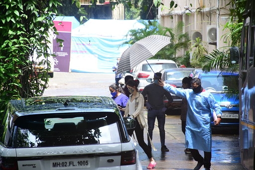 Mumbai: Actress Ananya Panday seen at Bandra in Mumbai on Sep 1, 2020. (Photo: IANS)