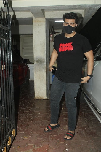 Mumbai: Actor Arjun Kapoor seen at Juhu in Mumbai on Sep 4, 2020. (Photo: IANS)