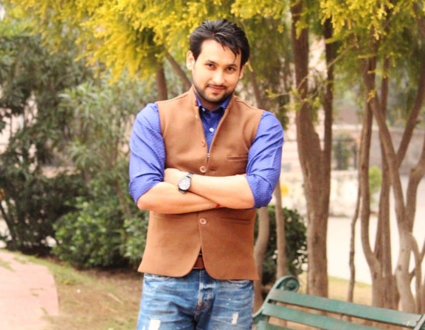 TV actor Sanjay Kaushik.