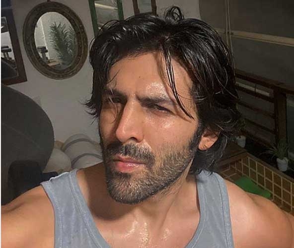 Kartik Aaryan works out at midnight because he is busy doing nothing all day!.