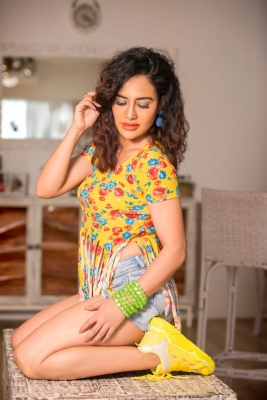 Kriti Sanon dated Sushant Singh Rajput, claims Lizaa Malik.