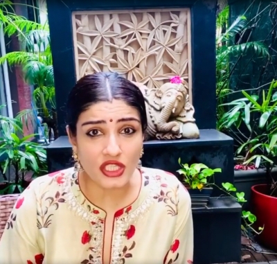 B-Town stars who turned lockdown beauty experts.