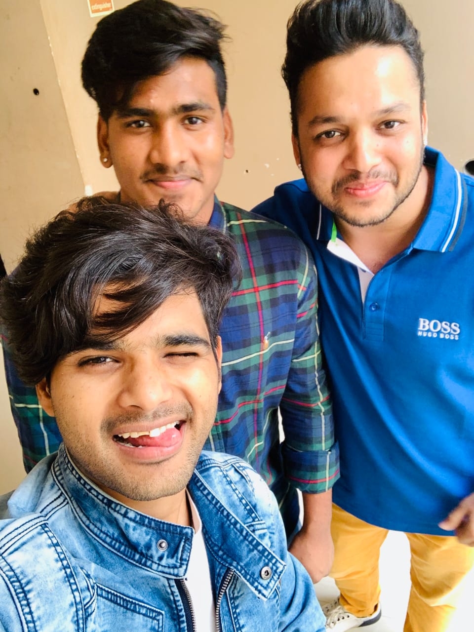 'Indian Idol' winners Salman Ali, Sunny Hindustani to perform in London.