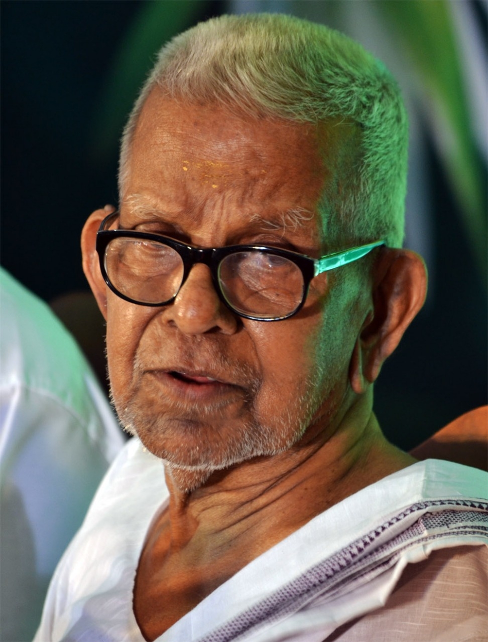 Renowned Malayalam poet Akkitham Achuthan wins Jnanpith award .
