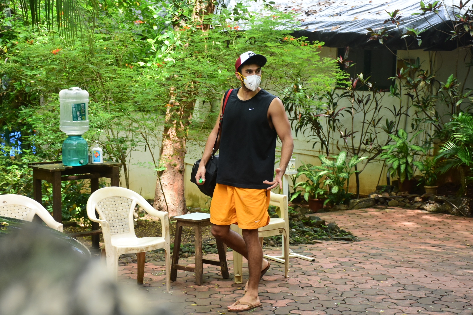 Mumbai: Actor Aditya Roy Kapur seen at Bandra in Mumbai on Sep 28, 2020. (Photo: IANS)