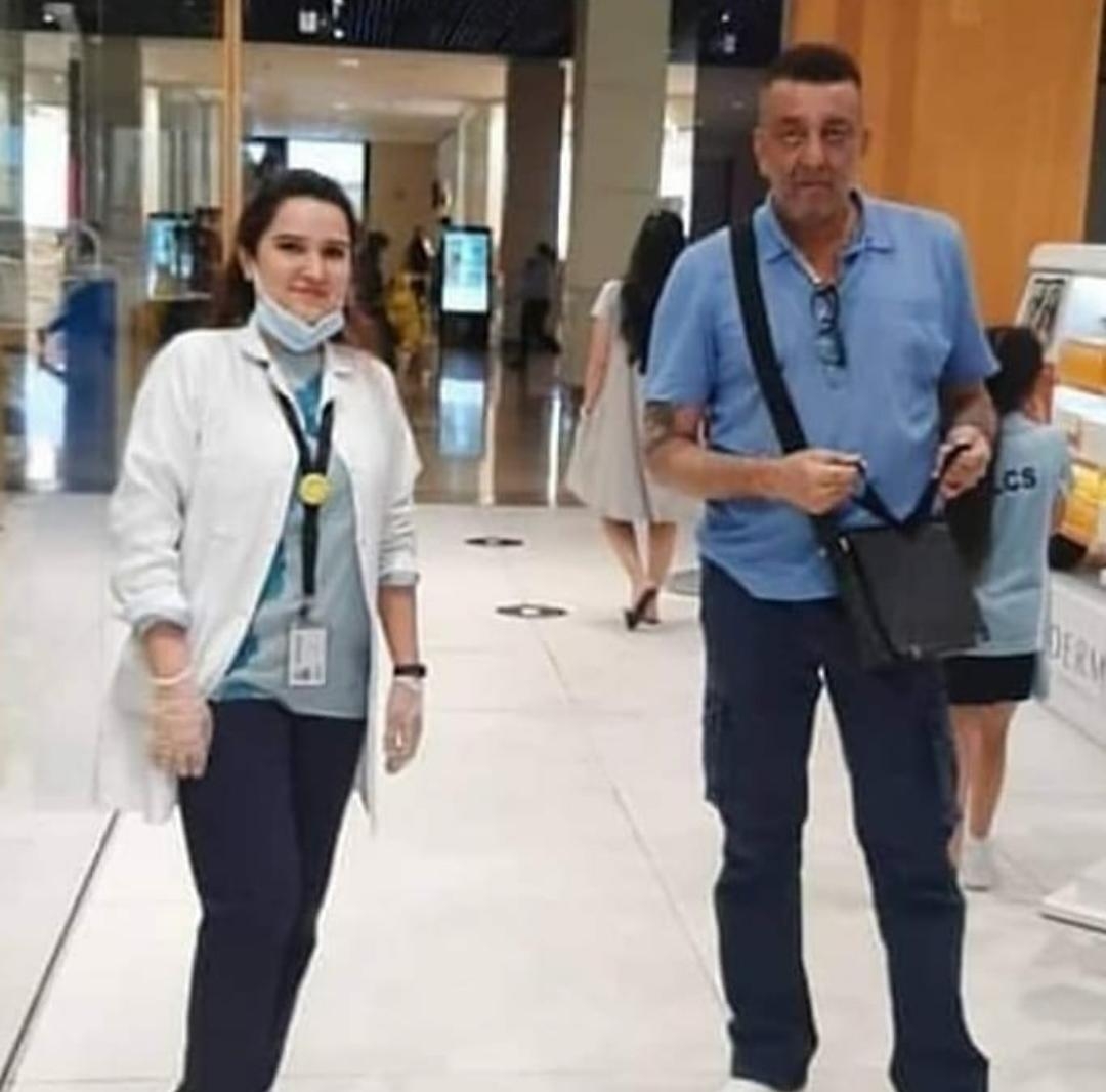 Fans express concern over Sanjay Dutt's health after new post goes viral.