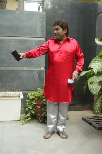 Mumbai: Comedian Johny Lever during the promotions of his upcoming film 'Coolie No. 1', in Mumbai on Nov 6, 2020. (Photo: IANS)