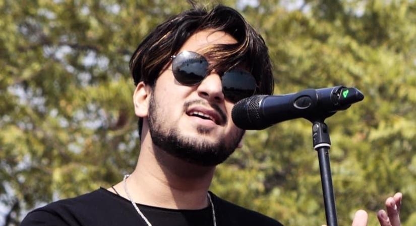 Sarangi player Nabeel Khan debuts with fusion music track
