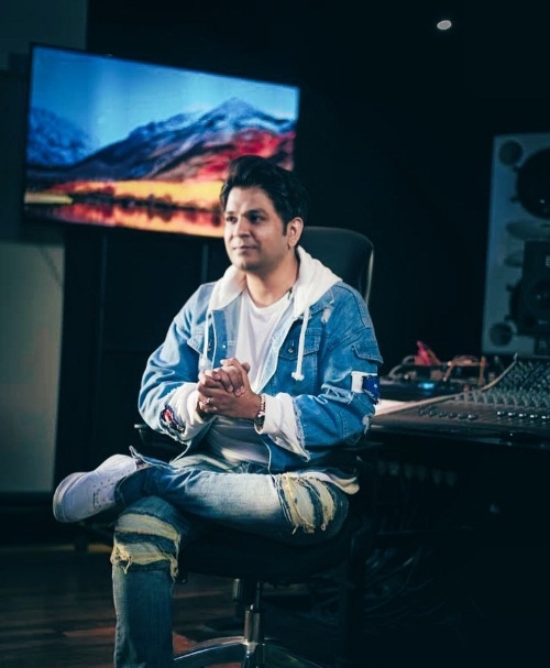 Reality TV twist: Younger music artistes move in as judges, mentors.