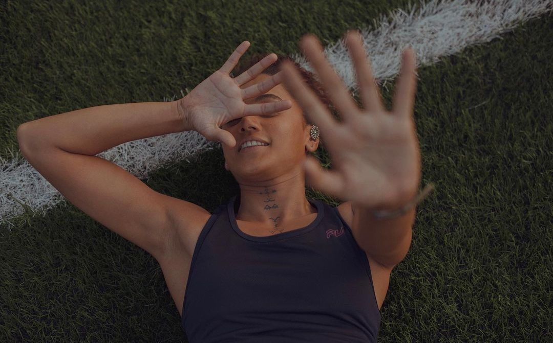 Taapsee Pannu has a hilarious post about an emoji.