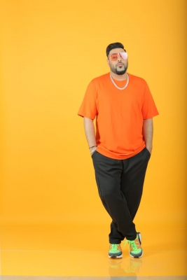 Top music stars promote new talent