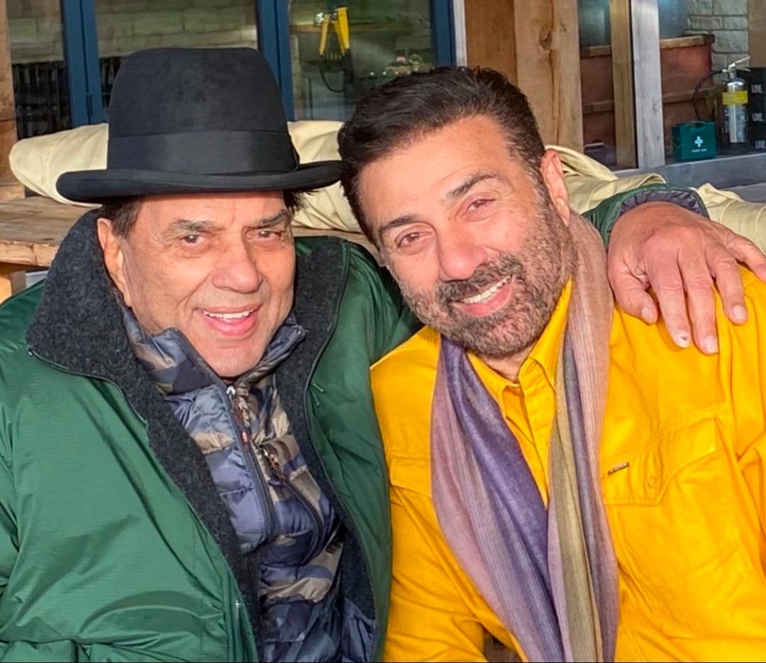 Dharmendra turns 85: Hema, Sunny, Bobby, Esha post wishes