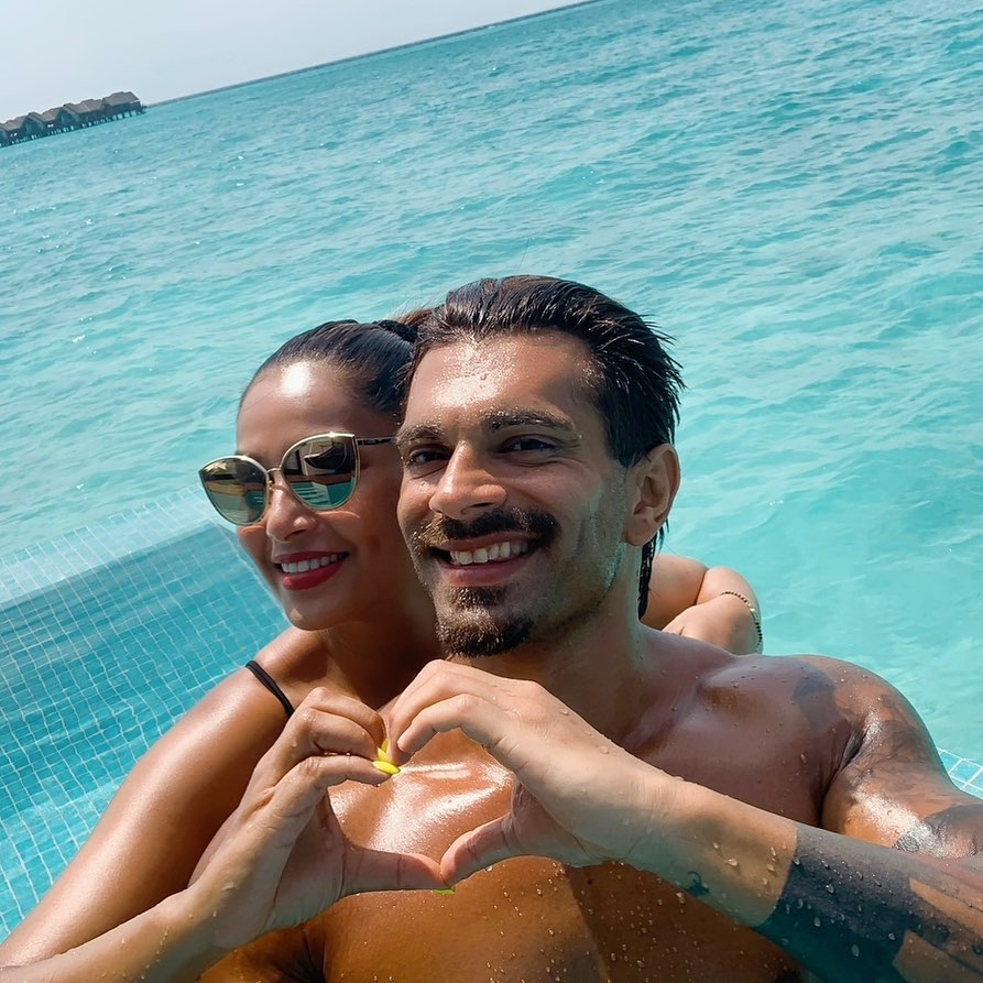 Bipasha to hubby Karan: New Year for me won't begin till you're back (Photo Credit: Instagram)