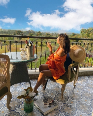 Hina Khan celebrates Sunday vibes. (photo:instagram)