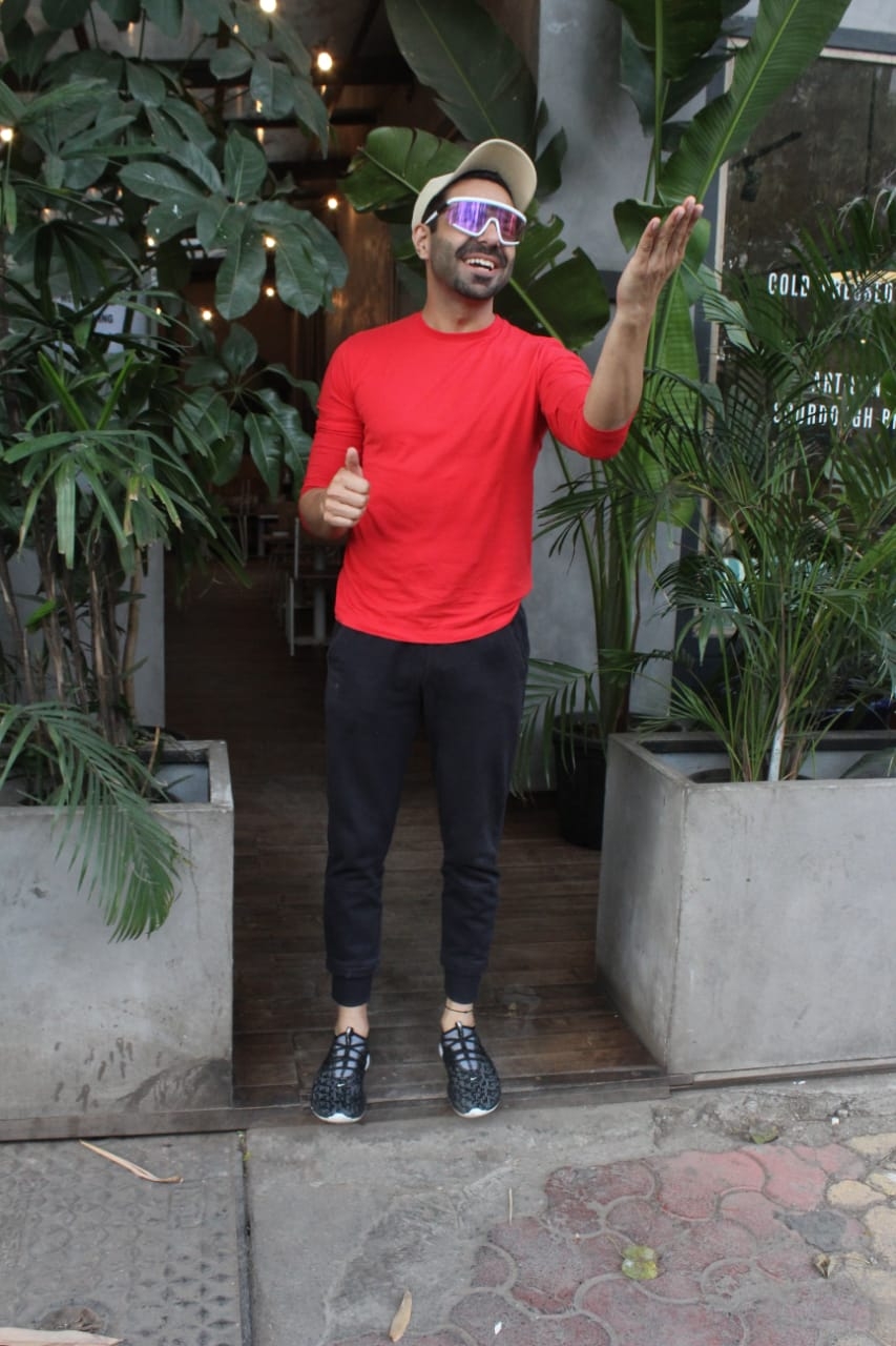 Mumbai:   Aparshakti Khurana at Kitchen Garden, Juhu on Jan 18, 2021. (Photo: IANS)