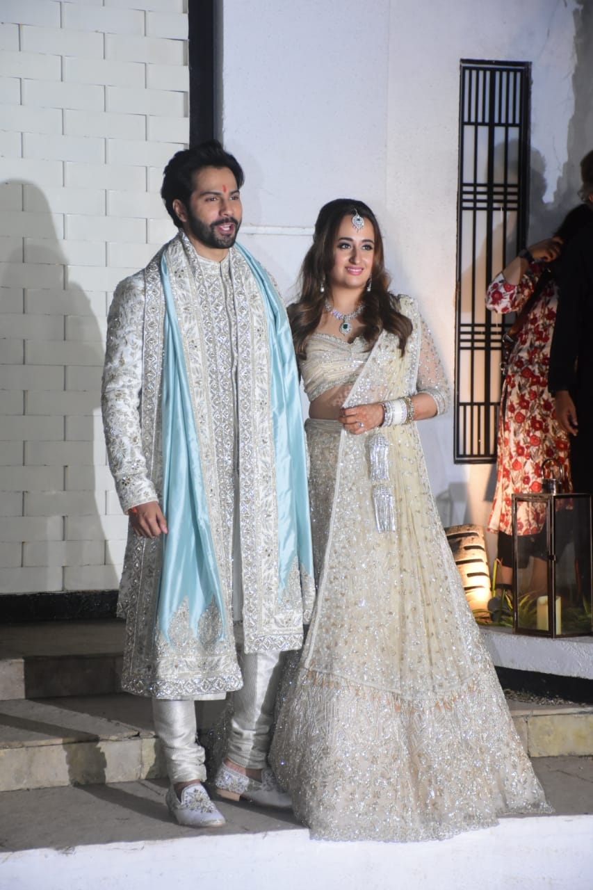 Mumbai: Varun Dhawan With Natasha Dalal First Visual After Marriage In Alibaug on 24 jan 2021. (Photo: IANS)