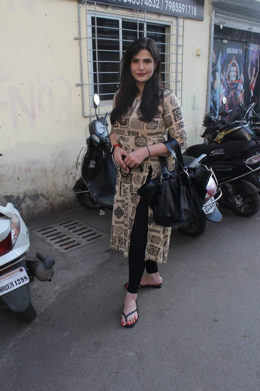 Mumbai: Zareen Khan seen at Bandra on Tuesday, 26 January 2021. (Photo: IANS)