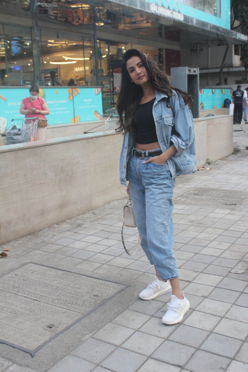 Mumbai: Sonal Chauhan Seen at Foodhall in Santacruz on Tuesday, 2nd February 2021.(Photo: IANS/Sanjay Tiwari)