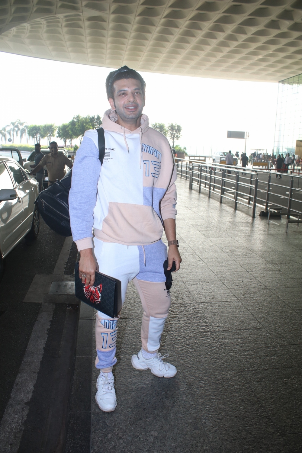 Mumbai: Karan Kundra Spotted at Airport Departure 13th February 2021. (Photo: IANS)
