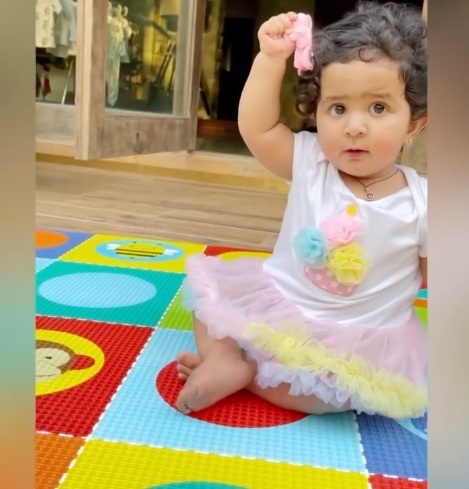 Shilpa Shetty gets greatest gift from daughter.(photo:Instagram)