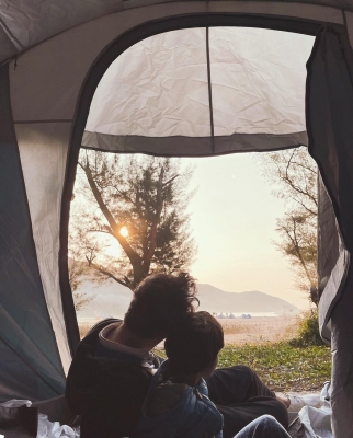 Actress Lisa Haydon had a great vacation recently, but the experience left her with a spot of realisation. On Wednesday, she posted a camping photo on Instagram and revealed how much she loves her bed. (Instagram)