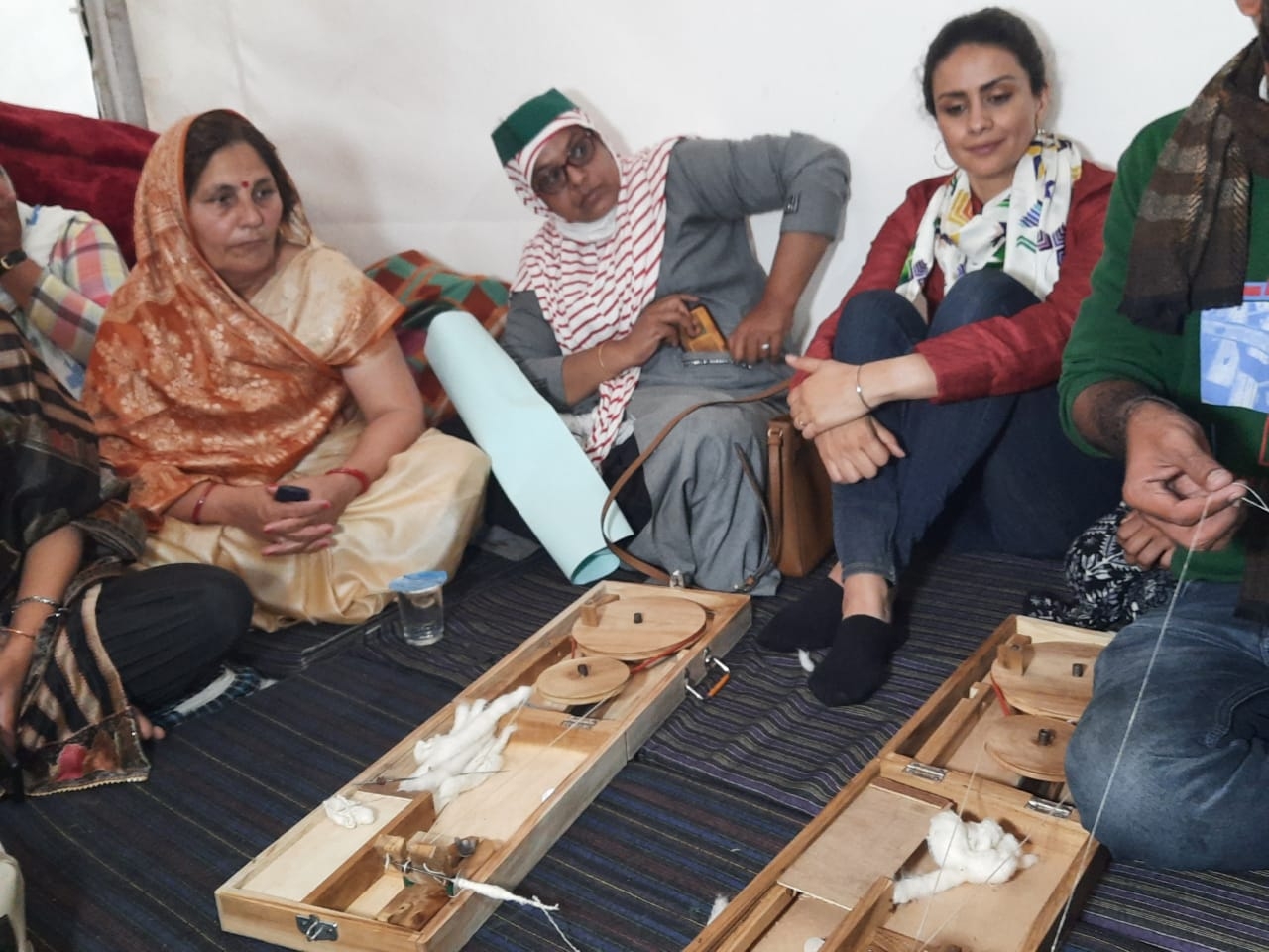 Actress Gul Panag at Ghazipur border.