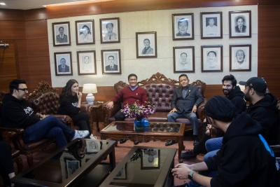 Varun Dhawan, Kriti Sanon meet Arunachal CM.(photo:Twitter)